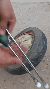 JZ เครื่องมือแกะยาง พร้อมมือจับ เหล็กงัดยาง DIY ซ่อมยางรถจักรยานยนต์ จักรยาน รถไฟฟ้า