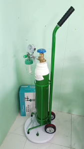 ถังออกซิเจน ขนาด 0.5 คิว ( ผอม ) พร้อมเกจ์หายใจGOONWIN และรถเข็น ชุดหายใจสำหรับผู้ป่วย ถังใหม่ พร้อมใช้งาน ( ออกซิเจน Oxygen )