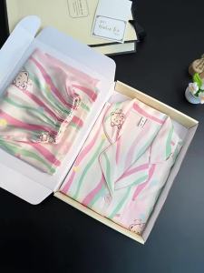 MiiOW | Cool Silk Sleepwear Set For Autumn