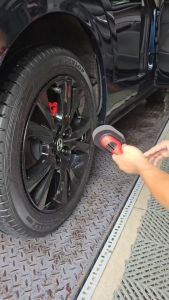 Bàn Chải Quét Dung Dịch Bóng Lốp Chuyên DụngVệ Sinh Quét Hóa Chất Dưỡng Lốp Xe MuaSaNa CarCare