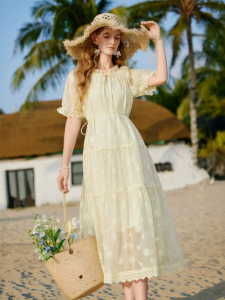 XIANGYING | French Design Puff Sleeve Waist-Cinching Summer New Arrival Belted Embroidered Resort Fringe Style Dress