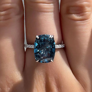 Huitan Big Oval Blue CZ Rings Women Temperament Elegant Female Accessories for Wedding Engagement Fashion Contracted Jewelry