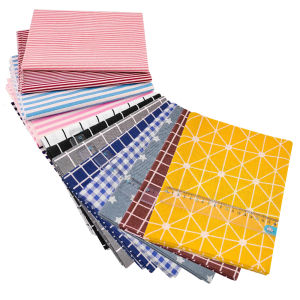 ลายสก๊อตพิมพ์ผ้าฝ้ายโพลีเอสเตอร์สําหรับผ้าปูโต๊ะหมอนเบาะสิ่งทอหน้าแรกผ้าฝ้ายผ้าลินินผ้าฝ้ายเย็บกระเป๋า