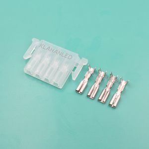 ปลั๊กต่อ สวิทช์ 4ช่อง พร้อมพิน ตัวเมีย แบบยังไม่เข้าสายไฟ สำหรับ มอเตอร์ไซค์ และรถยนต์