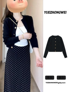 Áo Len Cardigan Dệt Kim Ôm Vừa Vặn Cổ Tròn Màu Đen Có Nút Vàng Cho Nữ Mùa Thu 2025 Áo Khoác Ngoài Ngắn Thời Trang