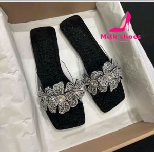 Milk shoes - Dép Lê Nữ Quai Meca Mềm 3 Bông Hoa Sáng Lấp Lánh Đế Chống Trơn Trượt.