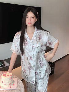 2025 baru piyama renda sutra es keren wanita/baju tidur lengan pendek motif bunga cantik lembut di kulit