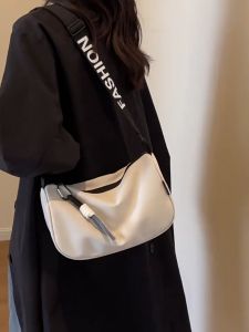 Túi đựng bánh bao dung tích lớn nhẹ túi đeo chéo chịu mài mòn thời trang túi đeo một vai phong cách thể thao thường ngày dễ phối mẫu mới dành cho nữ