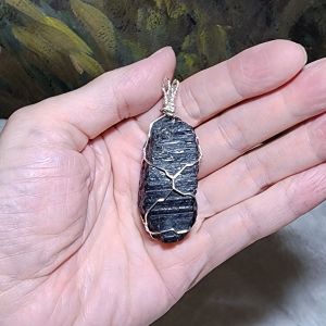 35 grams Handmade wired raw Black Tourmaline pendant [Natural Crystal] 35克手工黑碧玺原石吊坠