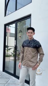 Baju Koko Kombinasi Batik Pria Dewasa Lengan Panjang Warna Cokelat