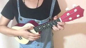 ‌【เริ่มต้นดี】อูคูเลเล่ไม้ Kawes 21-23 นิ้ว | เล่นง่าย คอเรียบ ตั้งเสียงคล่อง | แถมเครื่องตั้งสาย+คู่มือฟรี! สีสันสดใส ‼️ส่งเร็ว