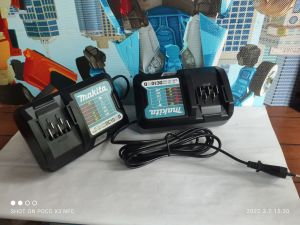 charger Baterai Makita DC 10 WD Dc10Wd Original Cas Makita dc10wd Original