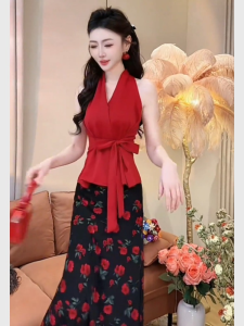 Red Neck Hanging Top And Skirt Set Salt System Light Luxury High-End Womens Flavor Summer Anti-Aging Complete Outfit