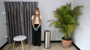 ถังขยะสแตนเลสฝารู 250x690 มม. หนา 0.4 มม. บรรจุ 22 ลิตร รวม ไส้กัลวาไนซ์ สูง 60 ซม