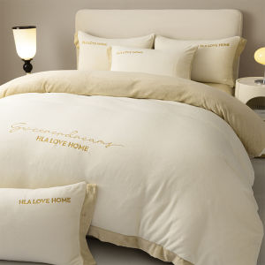 HLA | Milk Velvet Thick Bed Set