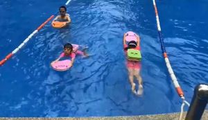 Anakkid----Swimming board kicking lightweight EVA childrens skirting swimming training auxiliary tool