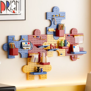 WONDERFUL บอร์ดเจาะรู DIY แผงเก็บของสีสัน ประกอบได้อย่างอิสระ Colorful Pegboard การจัดเก็บบนผนัง