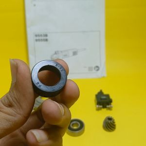 Karet Pelindung Bearing Gerinda 4\" Asli Makita 9553 B 9553B GA 4030 GA4030 Original