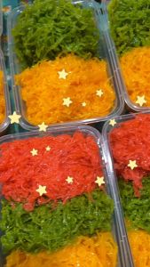 ฝอยทองรวมมิตร 3 สี ฝอยทองไข่ ฝอยทองเตย ฝอยทองตรอว์เบอร์รี่ 500 กรัม สูตรโบราณจากเพชรบุรี หวานน้อย ไม่คาวไข่ ทำวันต่อวัน ขนมหวานบ้านคุณพ่อ