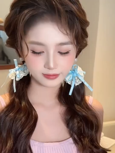 2025 กิ๊บติดผมโบว์ลูกไม้เกาหลีใหม่ สาวน้อยหน้าม้า ปากเป็ด