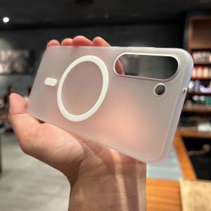 Luxurious Ice Fog Magnetic Phone Case for Samsung S25 plus S24 Ultra Wireless Charging Compatible Trendy Business Style Protective Cover