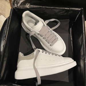 [Jin Beibei] Jelly Blue Tail Mckunwo White Shoes Women Genuine Leather Lace-up Korean Style Versatile Sports Casual Shoes for Men