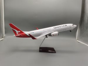 1/80 Scale B737 47cm Australia Qantas Airlines Toys Plane Model Resin Diecast Airplane Display Gifts Collection Aircraft Model