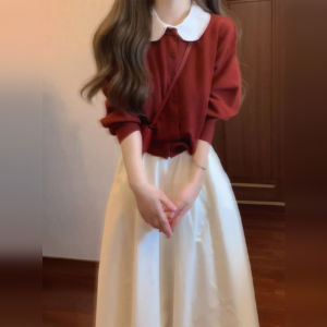 เสื้อสเวตเตอร์ถักสีแดงแขนยาวคอตั้งแขนยาวทรงเข้ารูปสไตล์หวานสำหรับผู้หญิงในฤดูใบไม้ร่วง เสื้อผ้าทำงานสไตล์ญี่ปุ่น