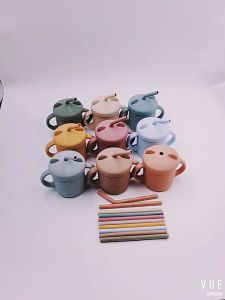 Baby Training Silicone Sippy Cup with Cute Panda cartoon