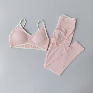 ชุดออกกำลังกายโยคะสำหรับผู้หญิง 2 ชิ้น เสื้อชั้นในกีฬาเอวสูง กางเกงเลกกิ้งยืดหยุ่น เหมาะสำหรับฟิตเนส ปั่นจักรยาน และเล่นกีฬาอื่นๆ