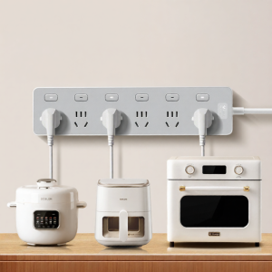 Bull | Bull Kitchen Multi-Outlet Extension Cord Organizer Overload Protection Home Use Fireproof Material Three Meter Long Cable