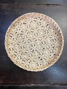 กระด้งสี ถาดไม้ไผ่ กระด้งลายพิกุล สานยกดอกดาวล้อมเดือน กระด้ง ถาดไม้ไผ่ แต่งผนัง ถาดสานจัดเบรค ถาดจัดเบรค ถาดจัดขนม กระด้งแต่งผนัง ตกแต่งผนัง กระด้งลายดอก กระด้งแต่งผนัง แต่งผนัง แต่งร้าน