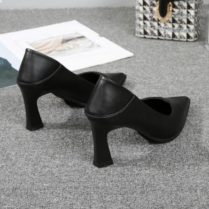 รองเท้าส้นสูงสตรีพร้อมพื้นหนังนุ่มสบายสําหรับพนักงานออฟฟิศรองเท้าปากปลาสไตล์สาวพร้อมพื้นรองเท้าหนา