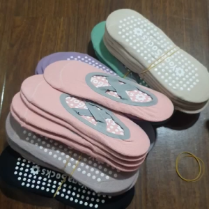Vớ tập yoga tập Pilates khiêu vũ có các hạt silicon hạn chế trơn trượt - Hoang My food and beauty