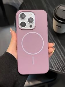 PC Hard For iPhone 11 เคสซิลิโคนโทรศัพท์สีแม่เหล็สำหรับ iPhone 16 Pro Max XR 11 12 13 14 Pro Max 15 Pro Max Ultra-thin Skin-feeling Matte iPhone 8 7 Plus 8 Plus X XS Max 14 15 Plus สำหรับ Magsafe ชาร์จไร้สายได้ยากเคสป้องกันใสกันกระแทก