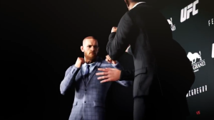 Đĩa Game PS4 UFC 3 - Đối kháng