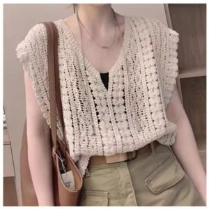 42110 Calvina Crochet Top
