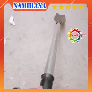 Thuổng đào đất bấng cây làm bằng thép nhíp ô tô có cán dài