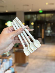 Thìa Cà Phê Bằng Gốm Sứ Dài Tay Hình Hoa Tulip Chịu Nhiệt Độ Cao Mini Thìa Đường Thiết Kế Tươi Mới Phong Cách Nhật Bản