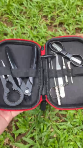 Dompet Hitam BLACK isi Alat-alat Obeng set tang Gunting isi 8 pcs