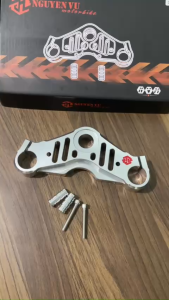 ( FreeShipp ) Chảng Ba NVM _Cho Xe Raider Fi/Satria Ver3 Suzuki _Làm Bằng Nhôm CNC 3D . Có 3 Màu Gắn Như ZIn Lun Nhé Ae. Như Hình Nhé !!!