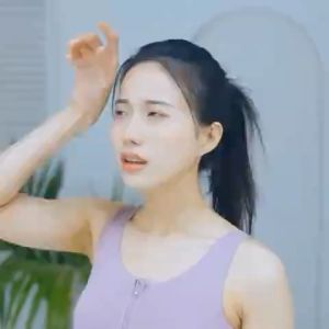 พัดลมห้อยคอ ไร้ใบพัด usb แบบพกพา พัดลมจิ๋ว พัดลมคล้องคอ ขนาดเล็กลมสูง ความแรงลม 5 ระดับ เสียงไม่ดัง น้ำหนักเบาไม่เมื่อยคอ พัดลมคล้องคอ neck cooler