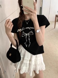 เสื้อยืดคอกลมแขนสั้นผ้าฝ้ายแท้พิมพ์ลายผีเสื้อสำหรับผู้หญิงในช่วงฤดูร้อนปี 2025 ทรงหลวม ทรงเข้ารูป เสื้อผ้าทำงาน