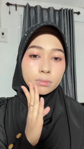 ฮายาลิต้า ลิปบำรุง แพ็คเก็จใหม่แต่สูตรเดิม ให้ความชุ่มชื้น ทานอนได้