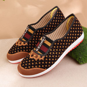 Womens soft soled cloth shoes for middle-aged slip-on shoes