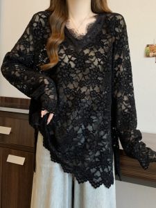 เสื้อเชิ้ตคอวีลูกไม้สีดำไซส์ใหญ่สำหรับผู้หญิง เสื้อชั้นในสไตล์ยุโรปแขนยาวทรงหลวมๆ ฤดูใบไม้ผลิและฤดูใบไม้ร่วง