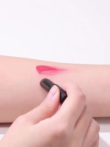 MSQ | Portable Lip Brush with Cap Round Tip Concealer Lipstick Blending Brush