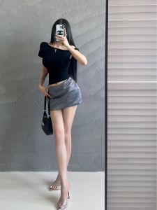 กระโปรงทรงเอเอวต่ำผ้าซาตินสไตล์อเมริกันสำหรับผู้หญิงในช่วงฤดูร้อน สีดำ กระโปรงสั้นเข้ารูป เอวสูง ทรงเอ กระโปรงสั้น