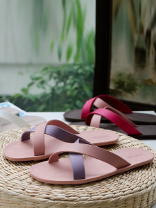 Pure Flat Heel Sandals 2024 Summer Cross Beach Women Non Smelly Home Resin Rubber Youth Middle Age Pure Color Sweet Style