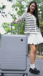 HQ LUGGAGE กระเป่าเดินทาง PC เปิดด้านหน้า ระบบล็อค TSA 4 ล้อคู่ รุ่น 2503